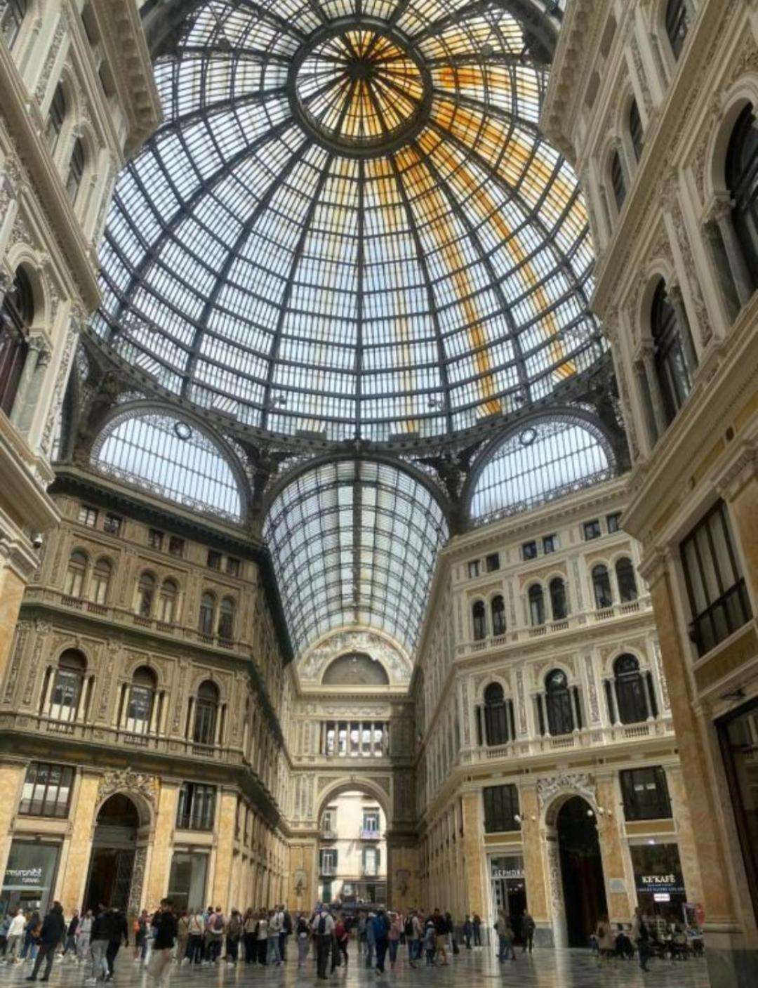 Casa Tolentino Al Centro Di Napoli Villa Exterior foto